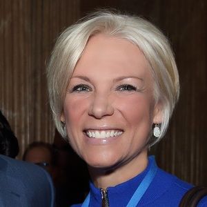 Meet your Posher, Stacy